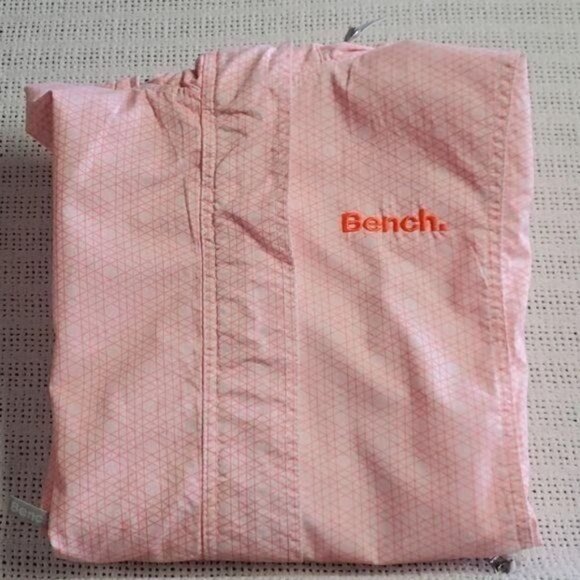 Bench Urbanwear Embroidered & Graphic "BENCH" Pockets Sz L (10) Hooded Jacket - Picture 15 of 15